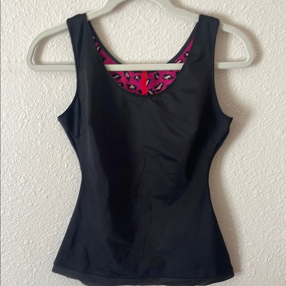 SPANX Black and Pink Fitted Sleeveless Tank Top size large